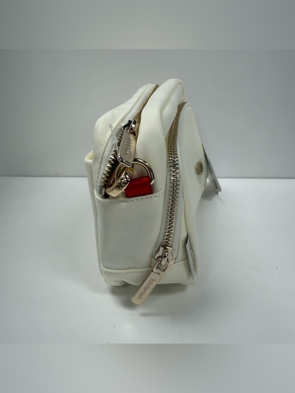 LuluLemon Everywhere Crossbody 2L in Coconut Ivory/Oxford Red/Walnut Crunch/Gold - Picture 2 of 7